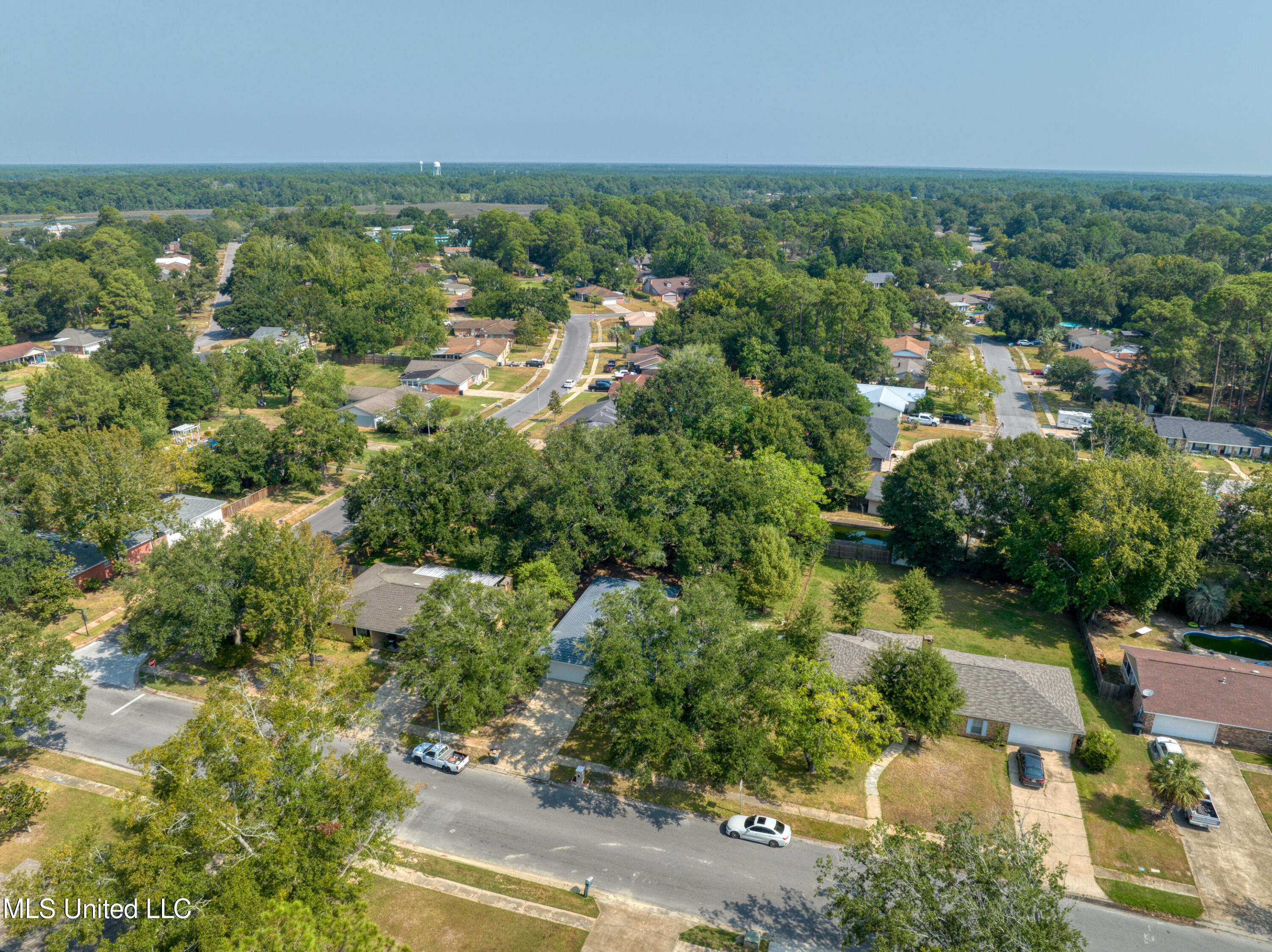 3233 Nottingham Road Ocean Springs, MS 39564 - Photo 9 of 29 3233NottinghamRd-5