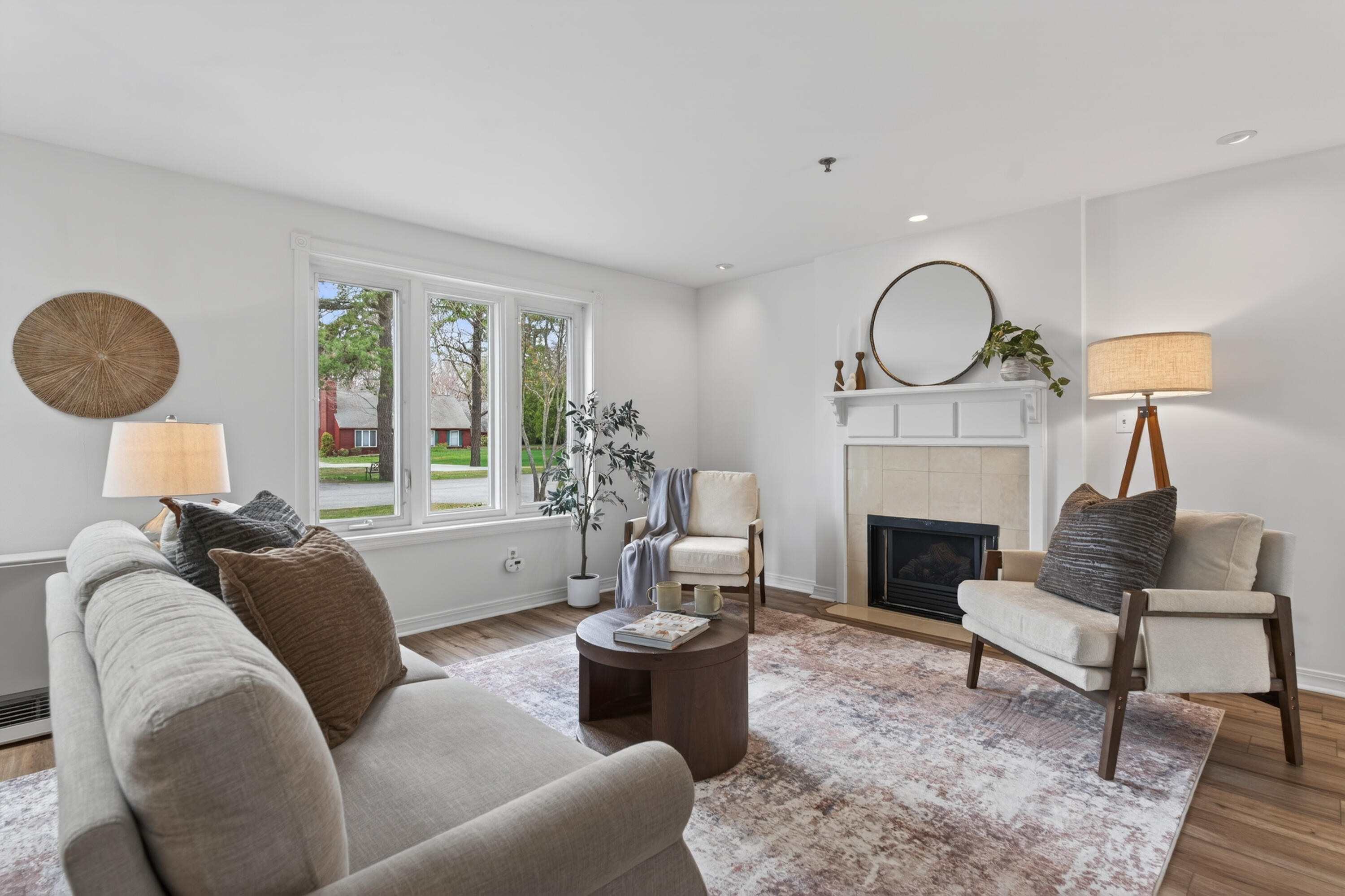 12 Willow Grove Road, Unit 12 Brunswick, ME 04011 - Photo 2 of 34 17_12 Willow Grove Rd, _Morneau Studios