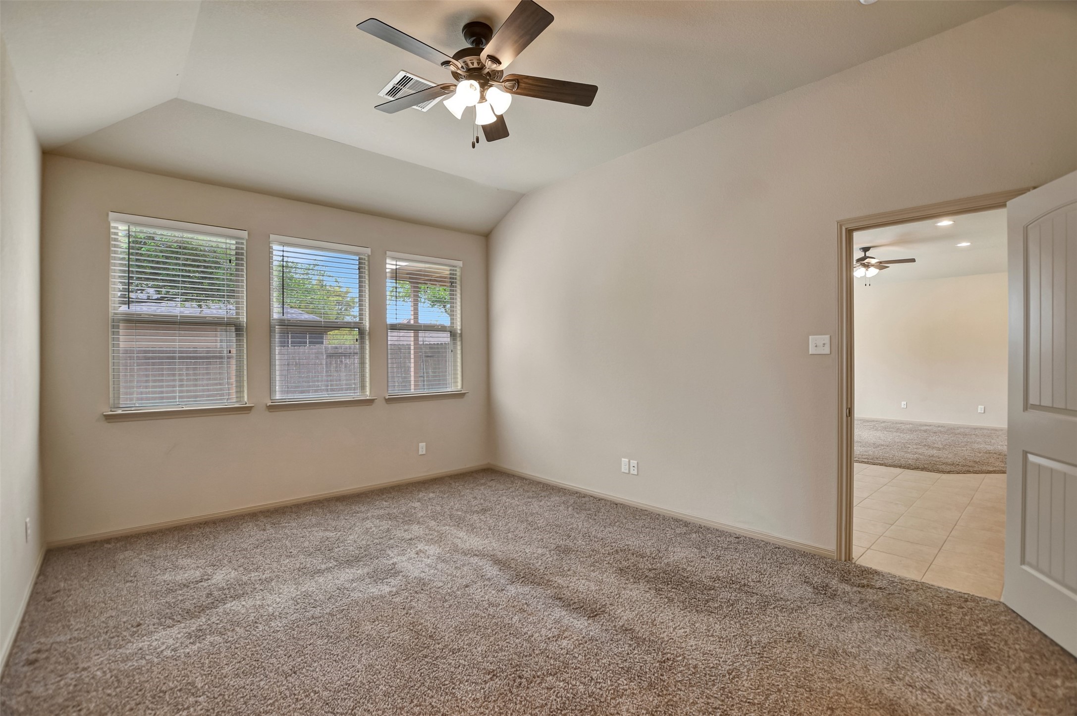 11413 West Woodmark Conroe, TX 77304 - Photo 26 of 40