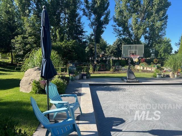 1400 North Razza Way Eagle, ID 83616 - Photo 42 of 50 View of patio / terrace