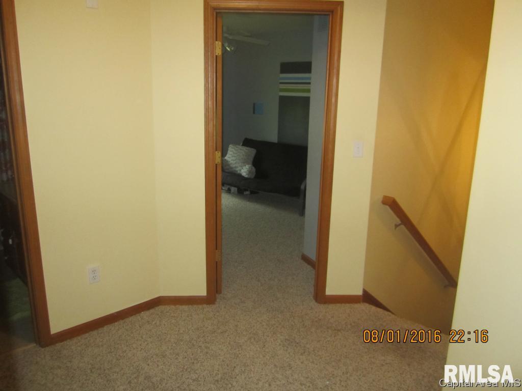 2104 Harrier Road Springfield, IL 62711 - Photo 27 of 36