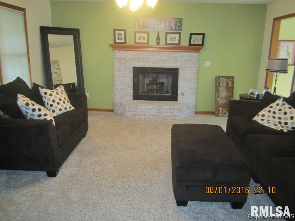 2104 Harrier Road Springfield, IL 62711 - Photo 7 of 36