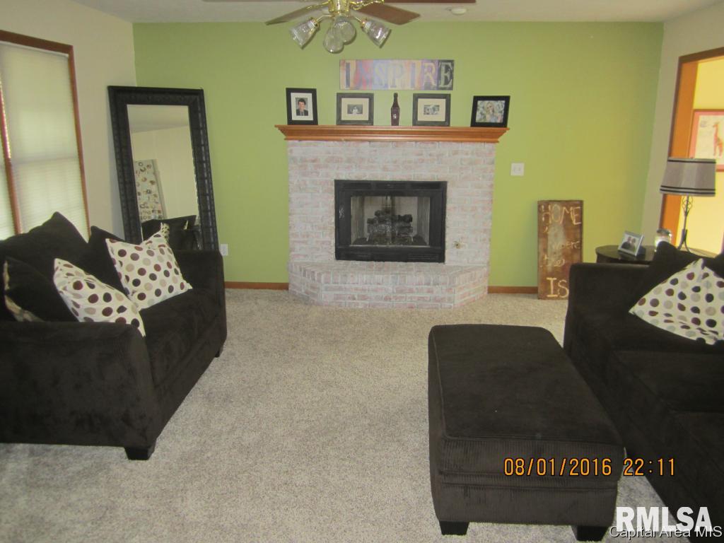 2104 Harrier Road Springfield, IL 62711 - Photo 8 of 36