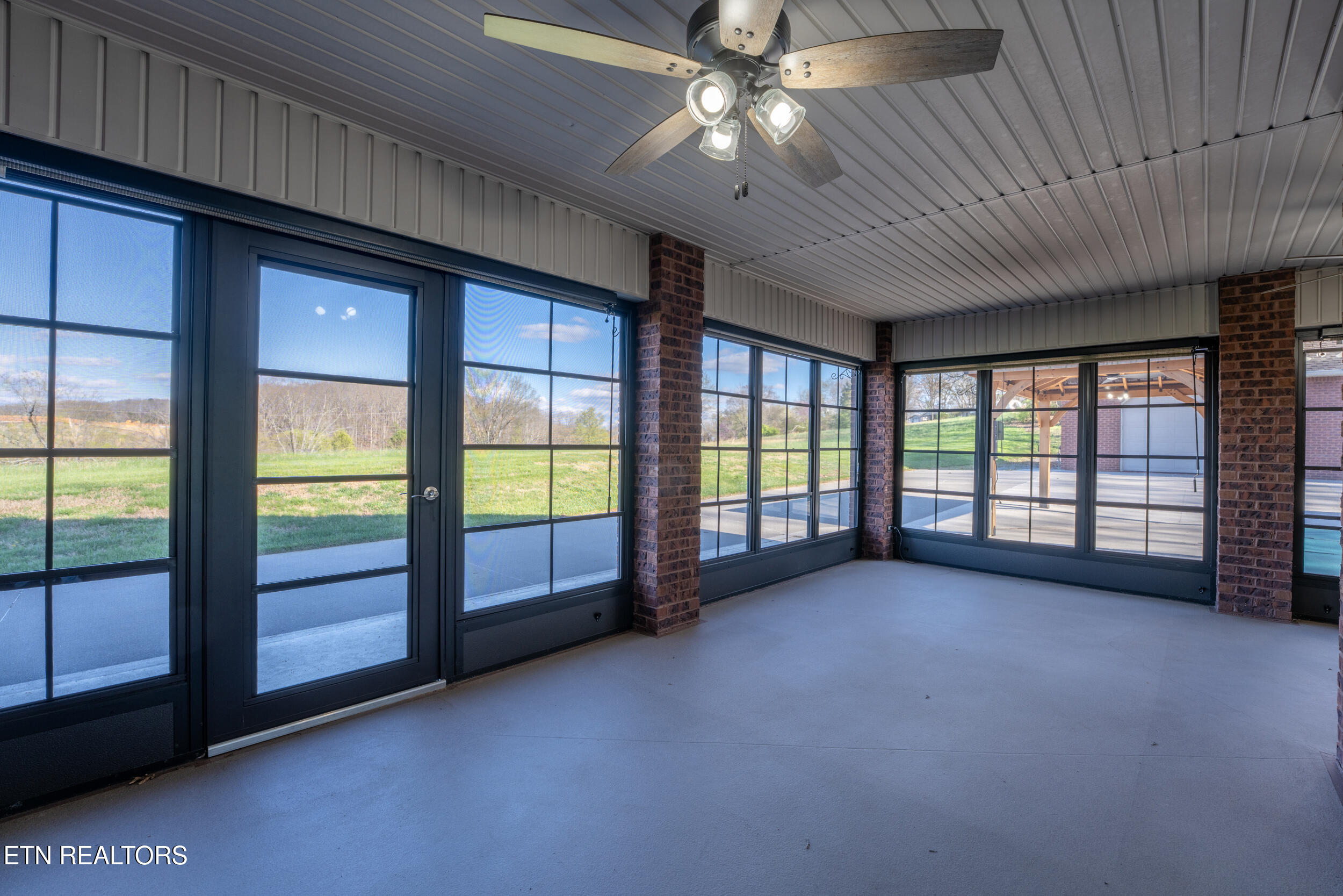 225 Piney Road Kodak, TN 37764 - Photo 47 of 59 225 piney road-48