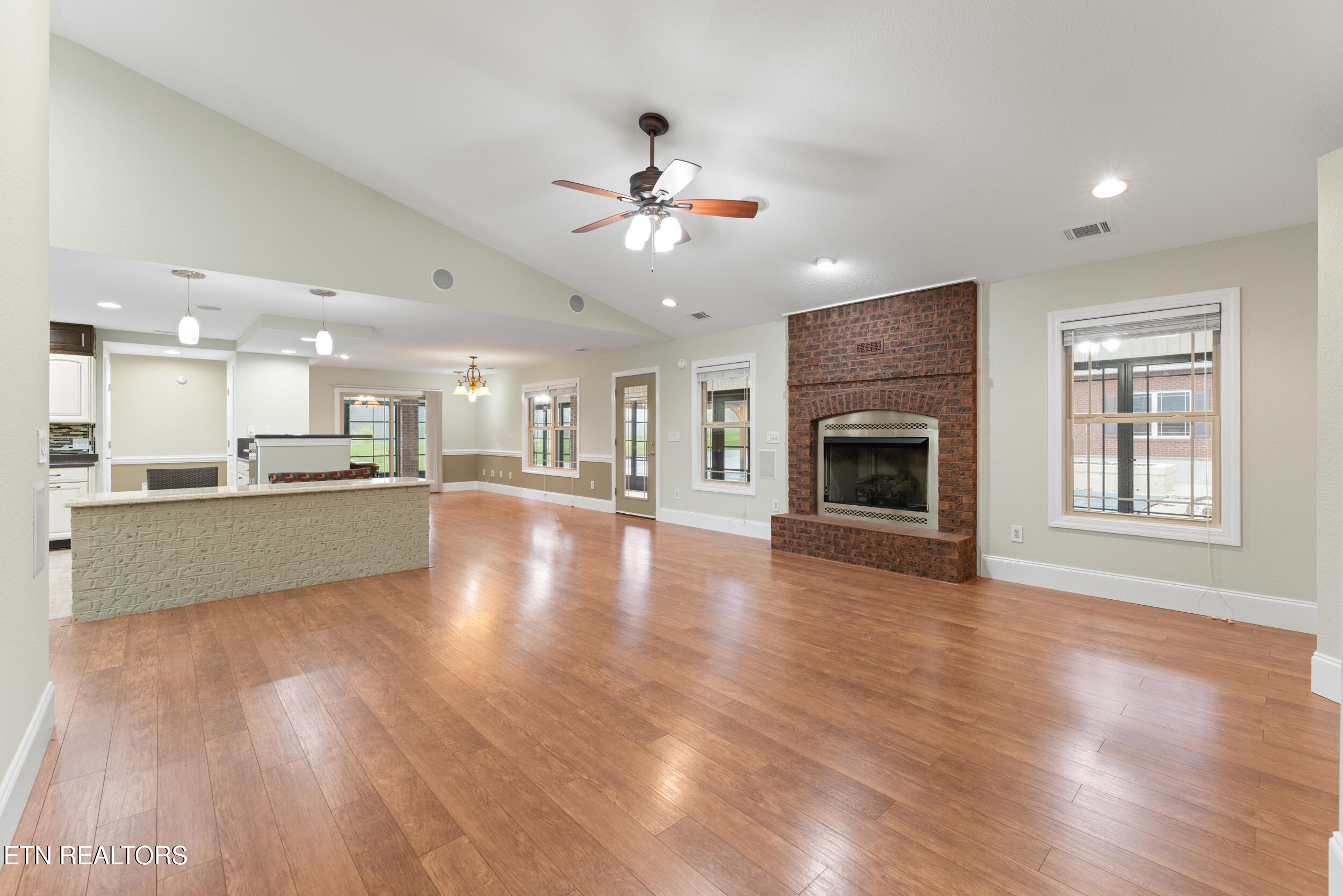 225 Piney Road Kodak, TN 37764 - Photo 10 of 59 225 piney road-10