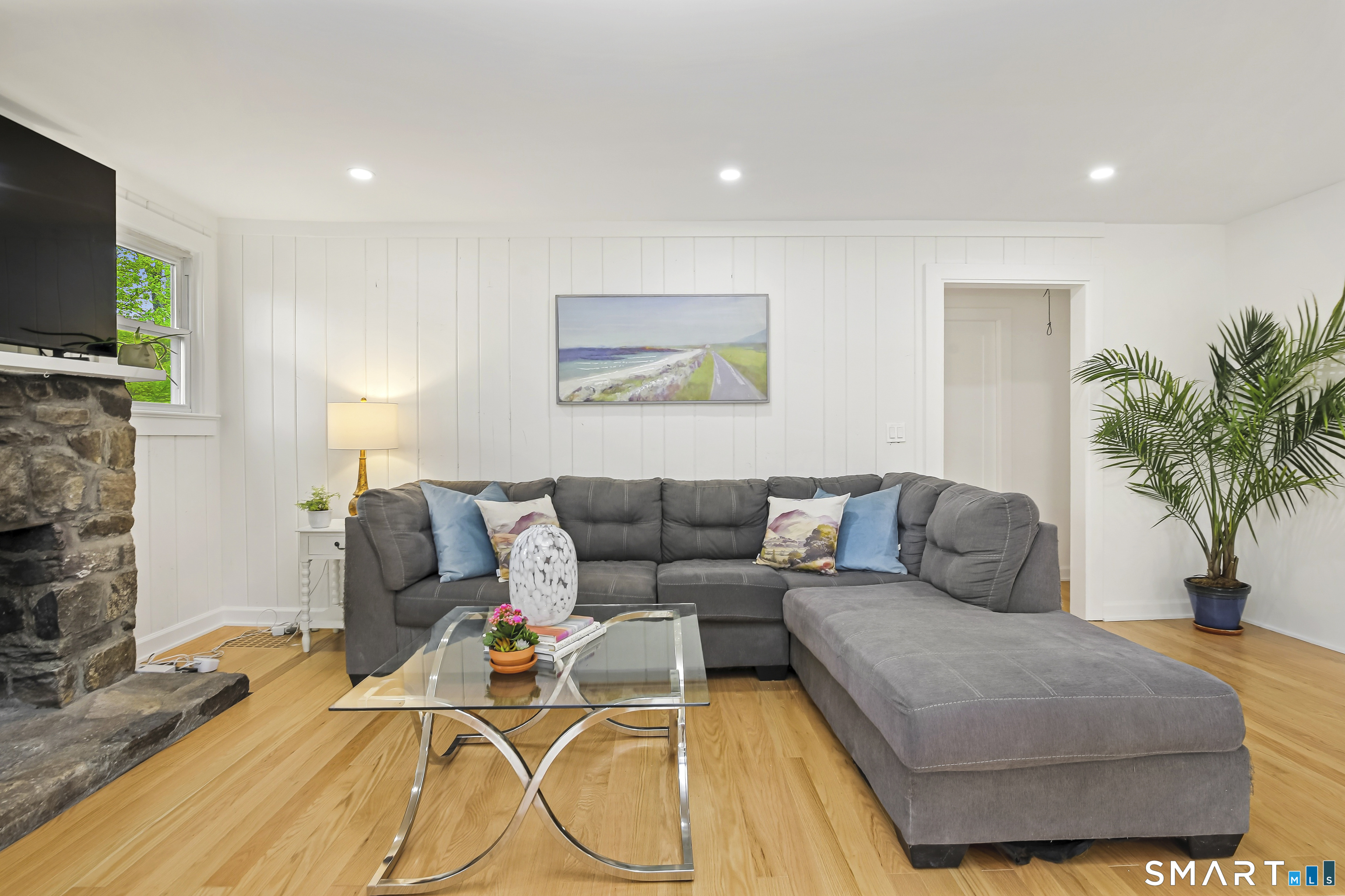 318 Mountain Road Ridgefield, CT 06877 - Photo 12 of 29