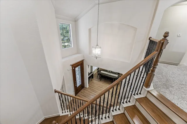 a view of entryway with a window