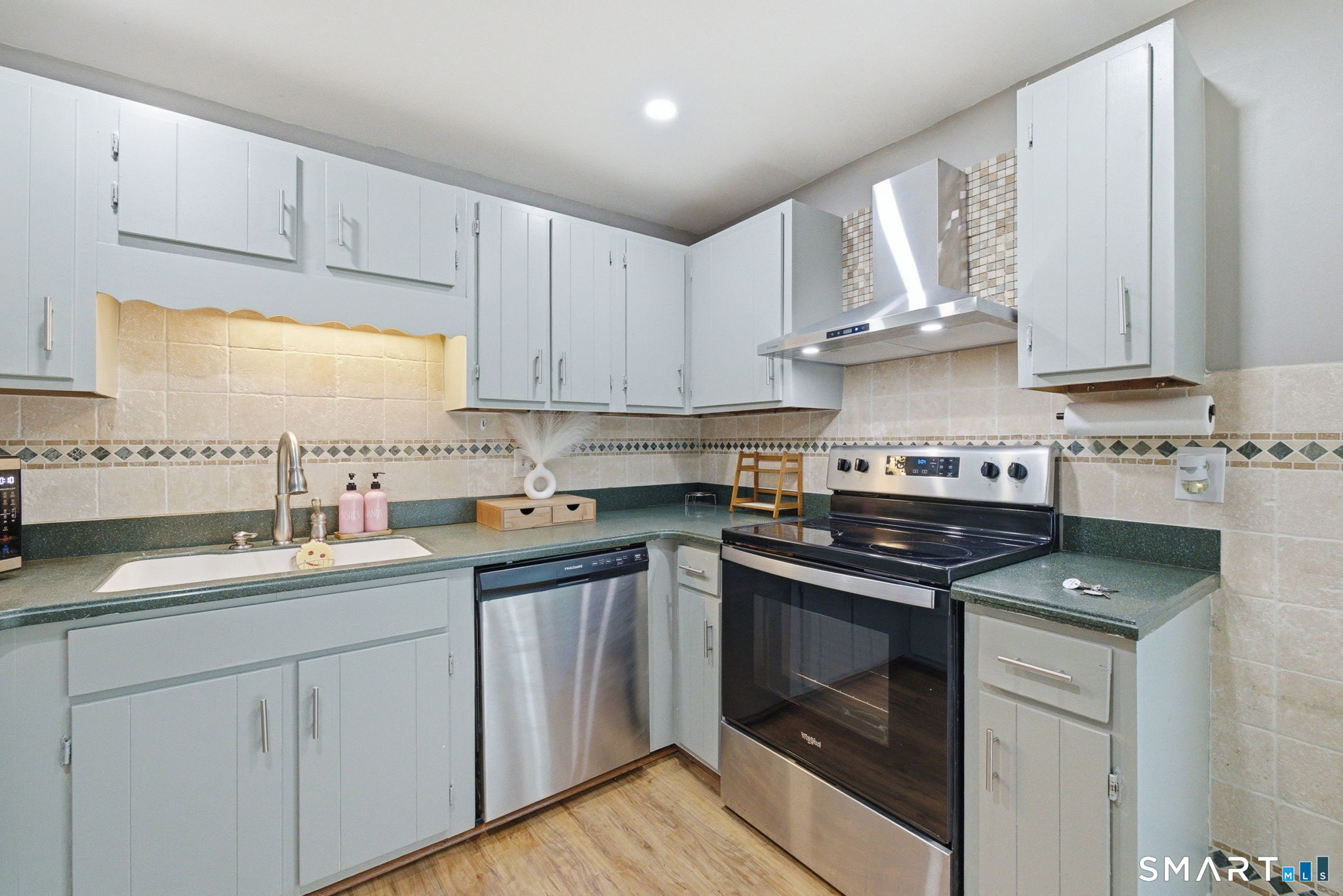 165 Alice Street, Unit 2 Torrington, CT 06790 - Photo 13 of 36