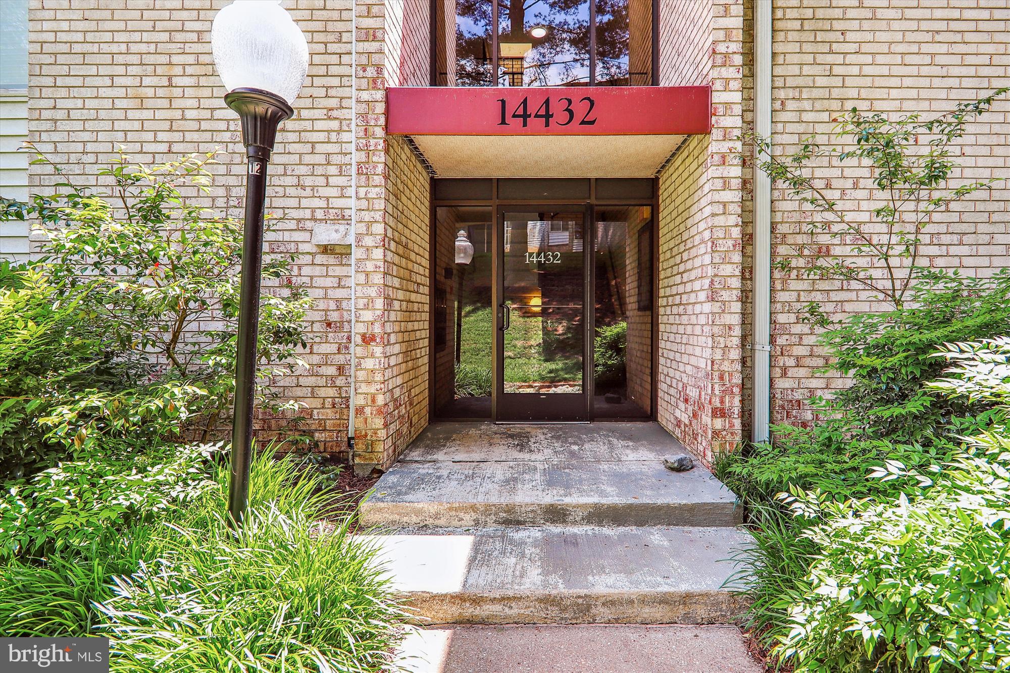 14432 Parkvale Road, Unit 6 Rockville, MD 20853 - Photo 3 of 44 Welcome Home to 14432 Parkvale Road #6!