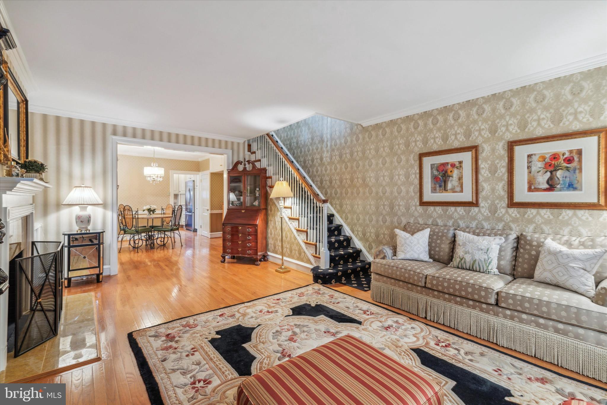 6447 Morris Park Road Philadelphia, PA 19151 - Photo 3 of 17 Living Room w/ HW floors