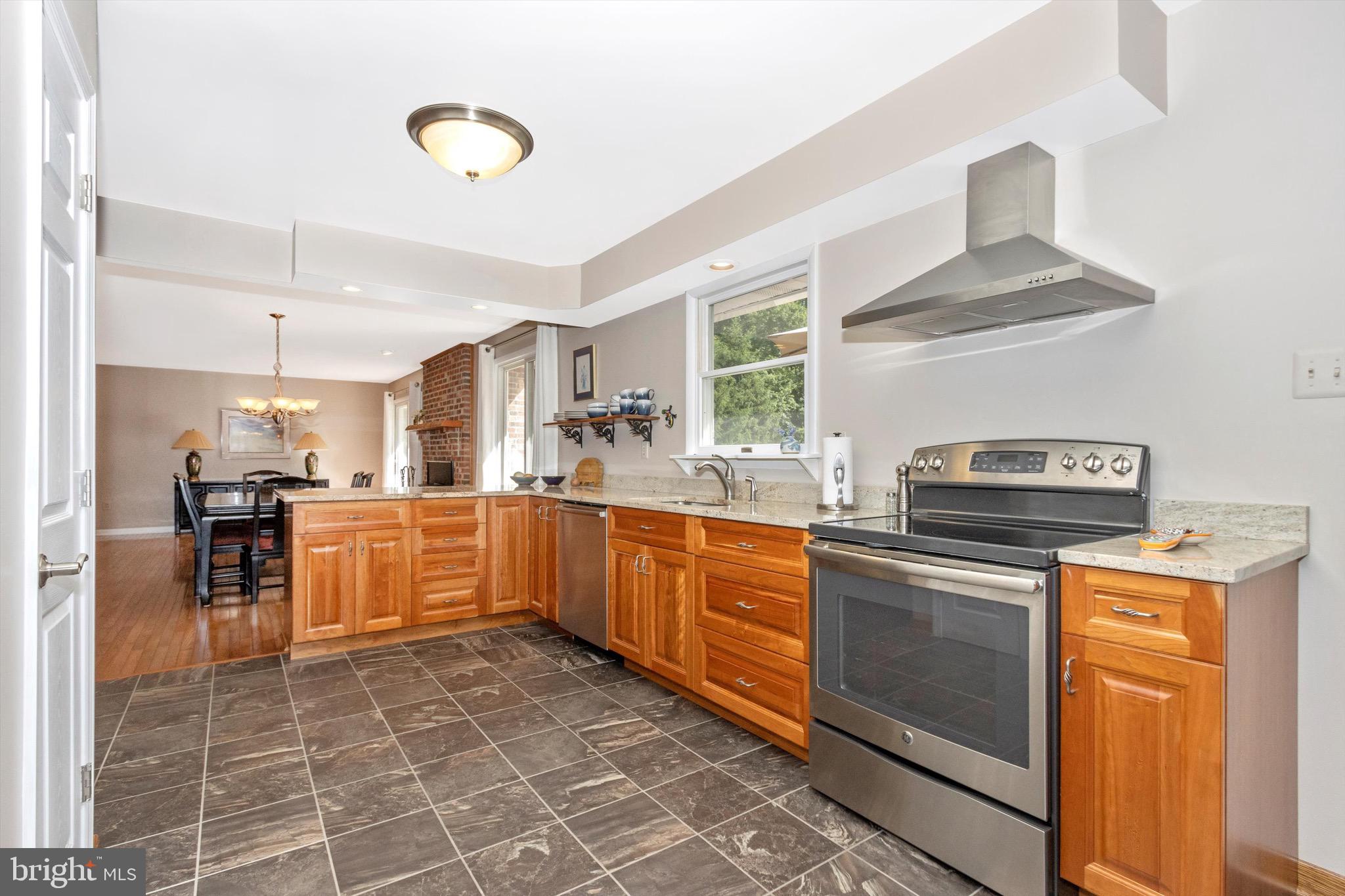 13238 Hunt Ridge Road Ellicott City, MD 21042 - Photo 17 of 56