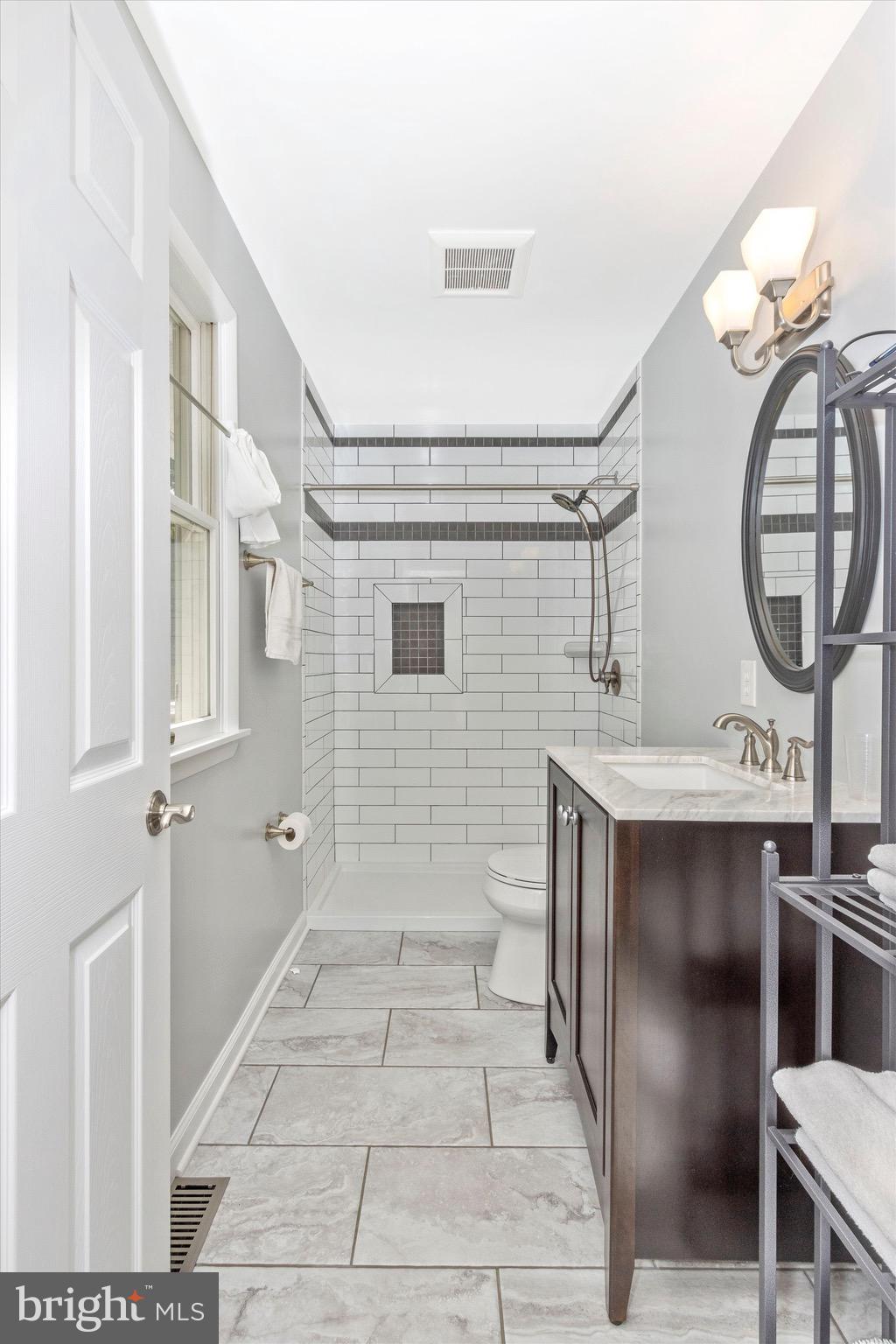 13238 Hunt Ridge Road Ellicott City, MD 21042 - Photo 24 of 56