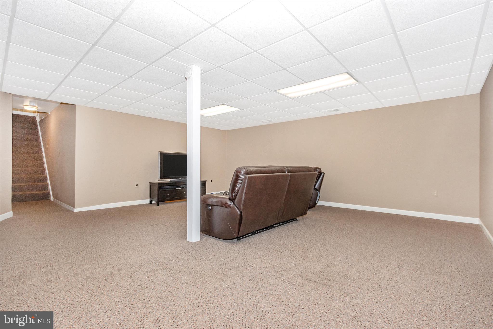 13238 Hunt Ridge Road Ellicott City, MD 21042 - Photo 34 of 56