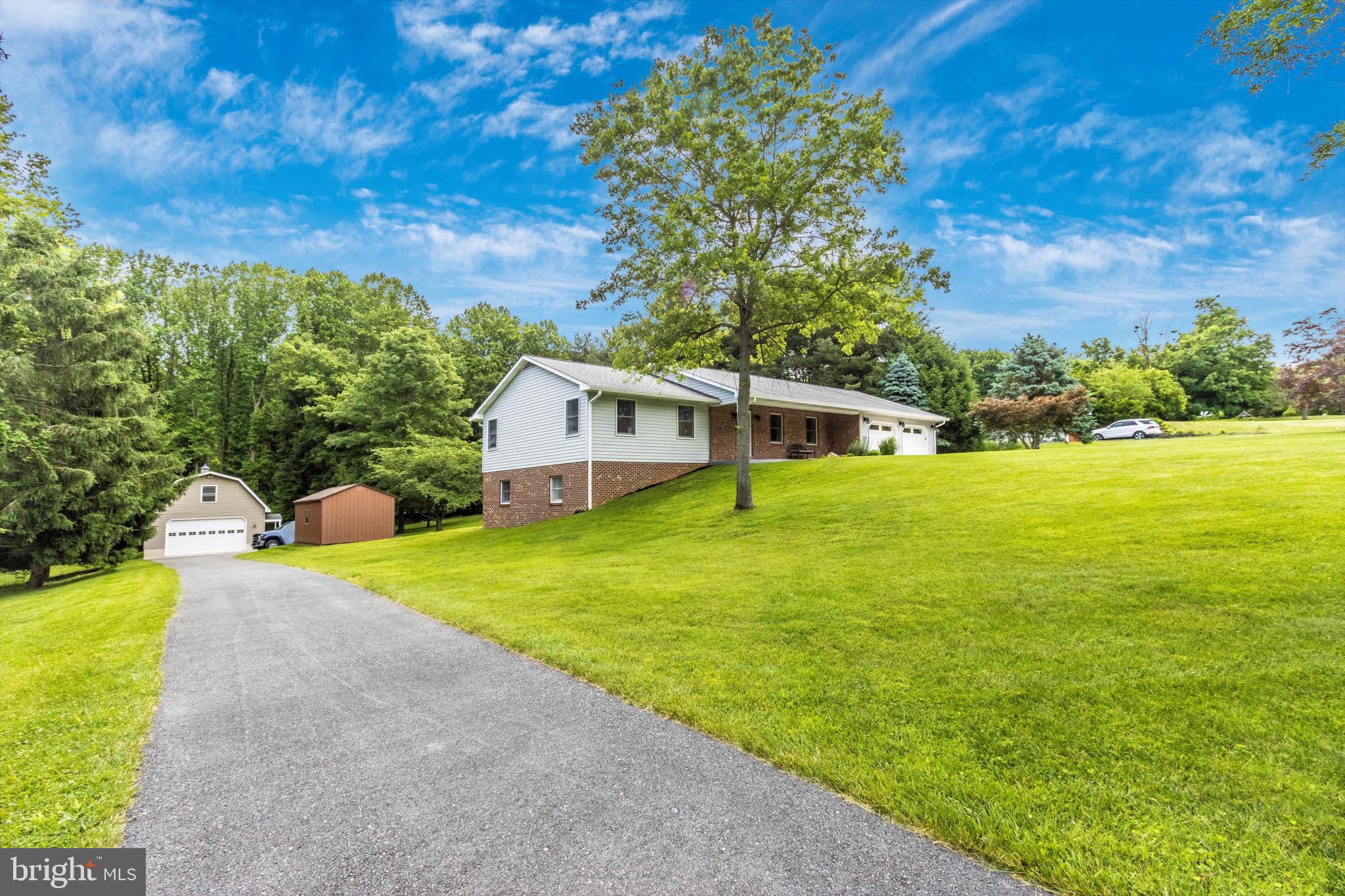 13238 Hunt Ridge Road Ellicott City, MD 21042 - Photo 42 of 56 Separate Driveway to Detached Garage