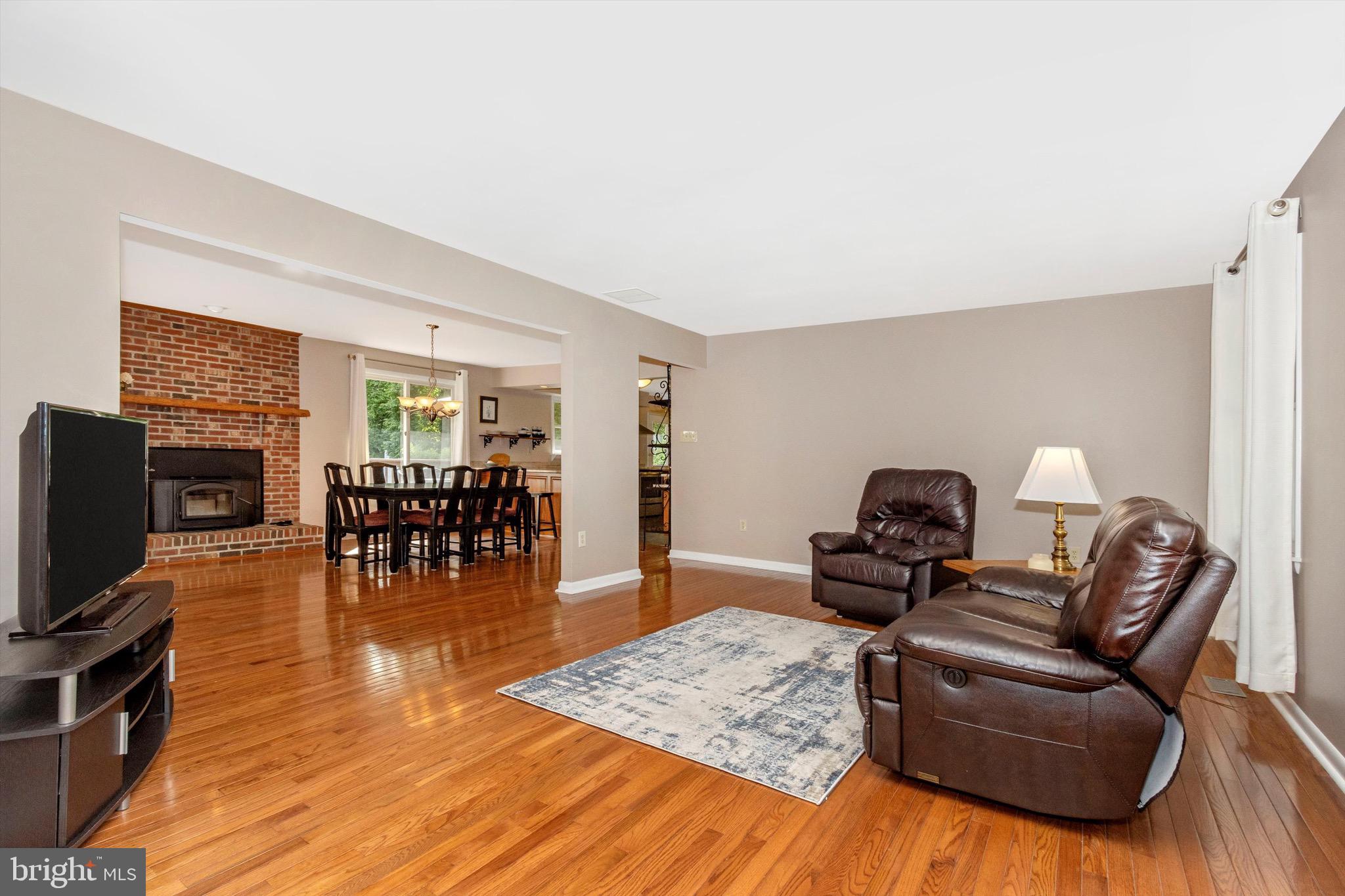 13238 Hunt Ridge Road Ellicott City, MD 21042 - Photo 7 of 56