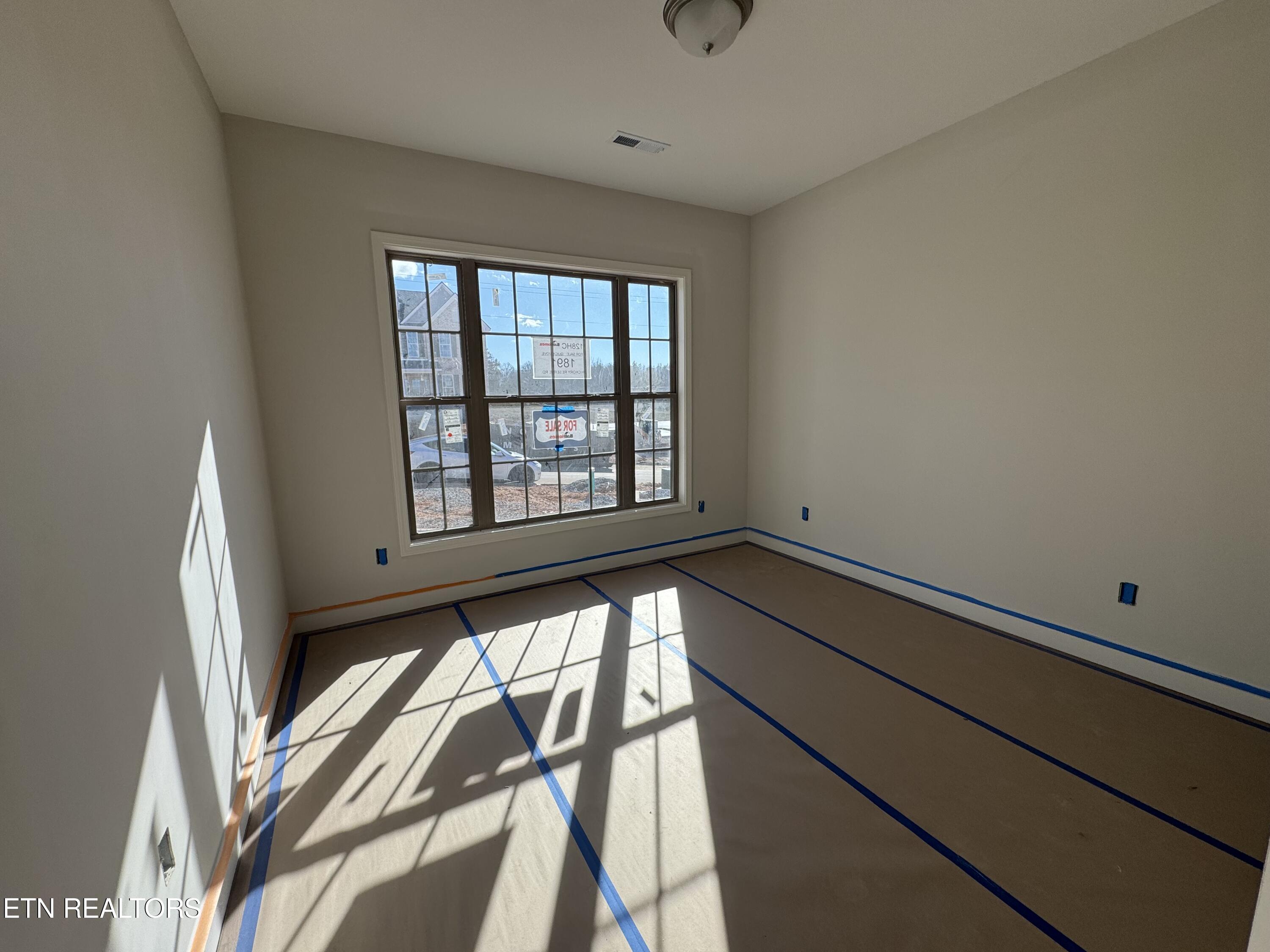 1891 Hickory Reserve Road Knoxville, TN 37932 - Photo 11 of 13 Main level Bedroom 5