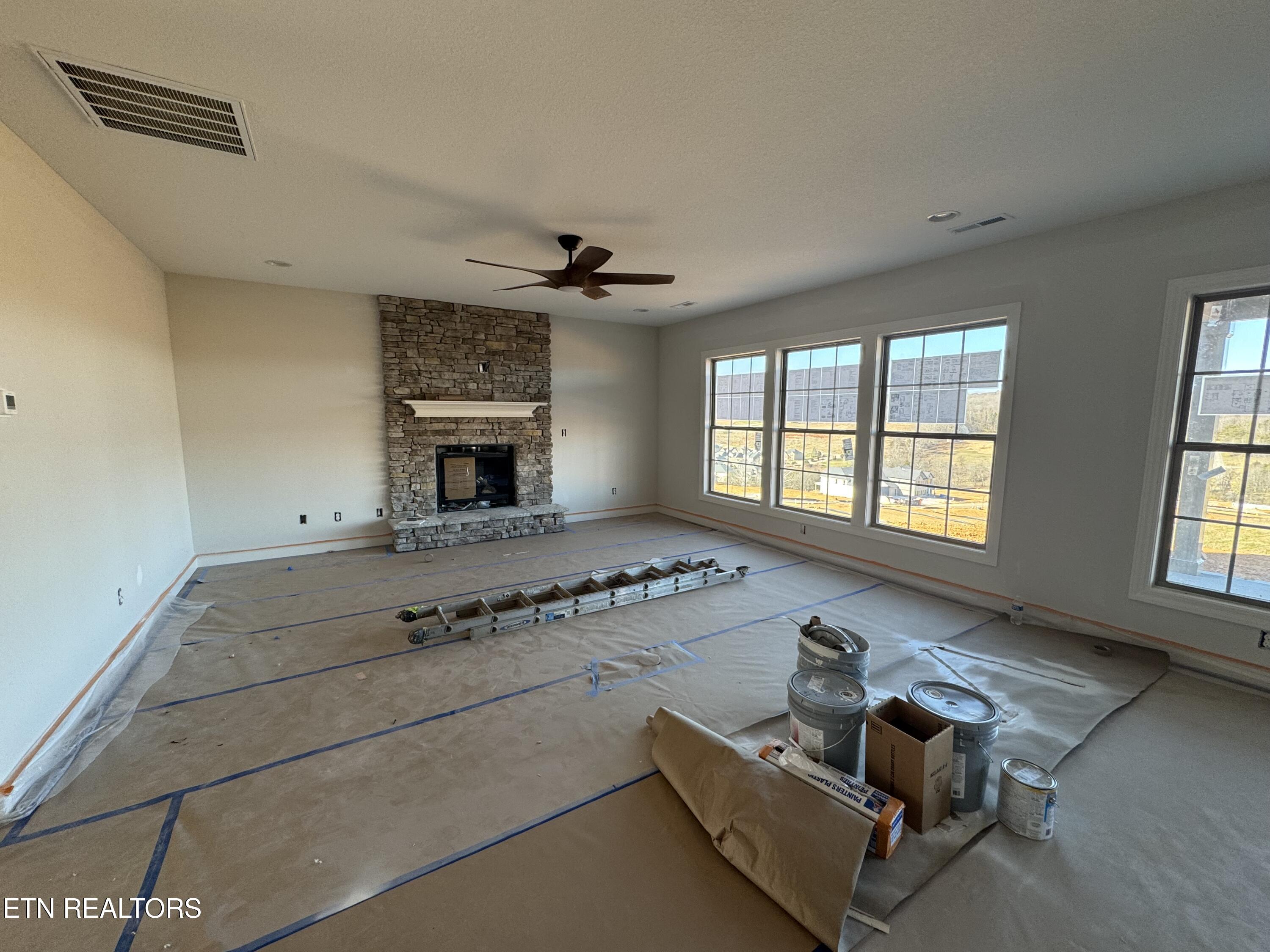 1891 Hickory Reserve Road Knoxville, TN 37932 - Photo 3 of 13 Living Room