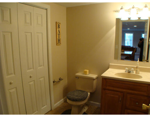 92 Mashapaug Road Sturbridge, MA 01566 - Photo 26 of 30