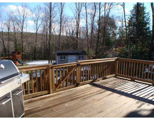 92 Mashapaug Road Sturbridge, MA 01566 - Photo 27 of 30
