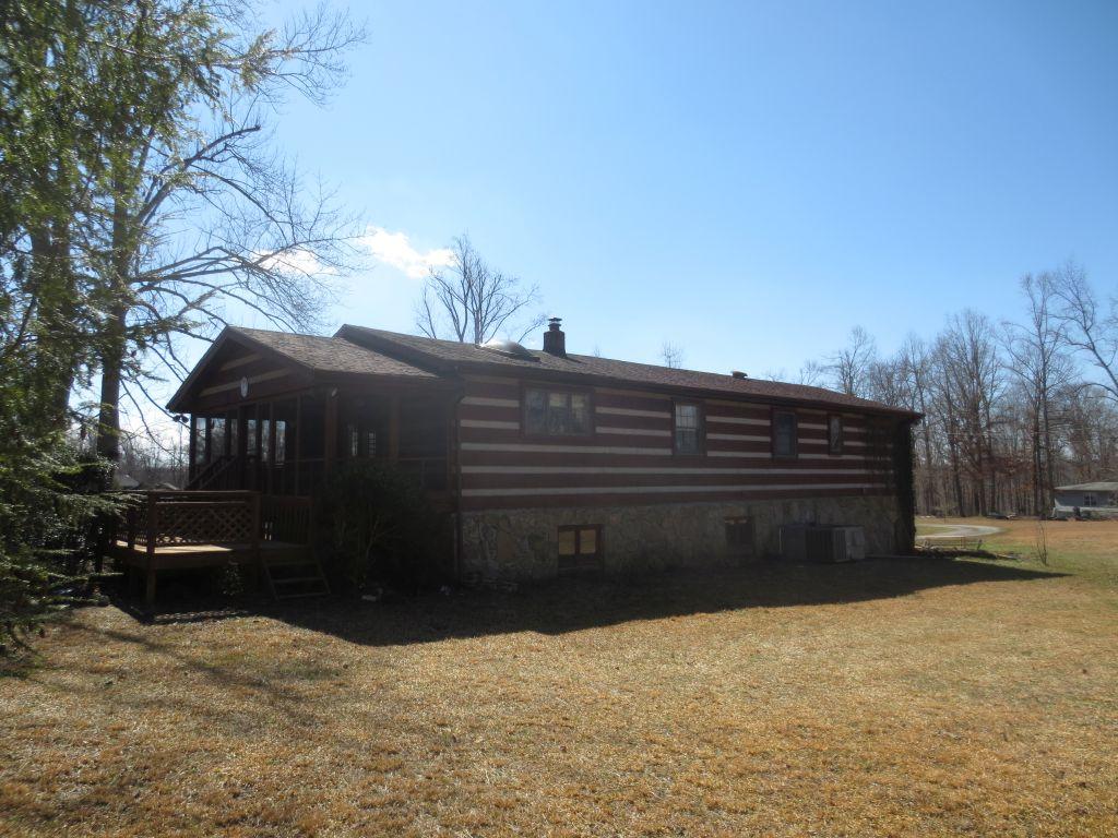 383 Green Meadow Road Sparta, TN 38583 - Photo 2 of 37 Back of house