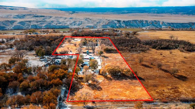 a view of outside area