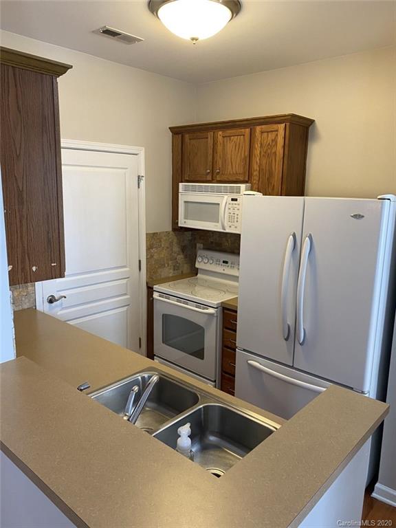 18711 Ruffner Drive Cornelius, NC 28031 - Photo 8 of 31