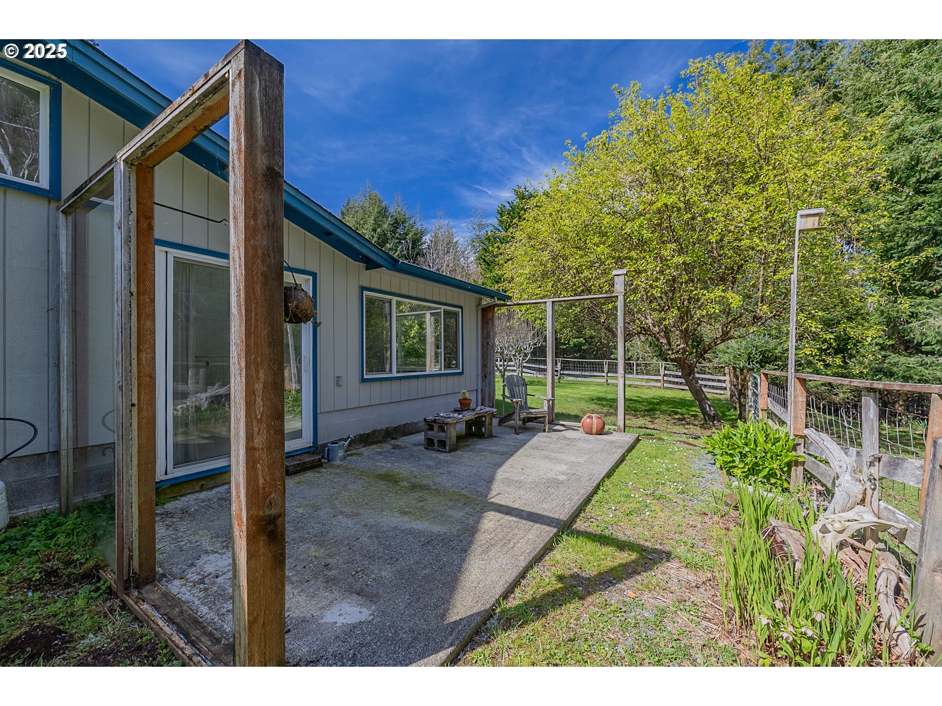 56017 Ferry Road Bandon, OR 97411 - Photo 11 of 48 Gallery Image 11