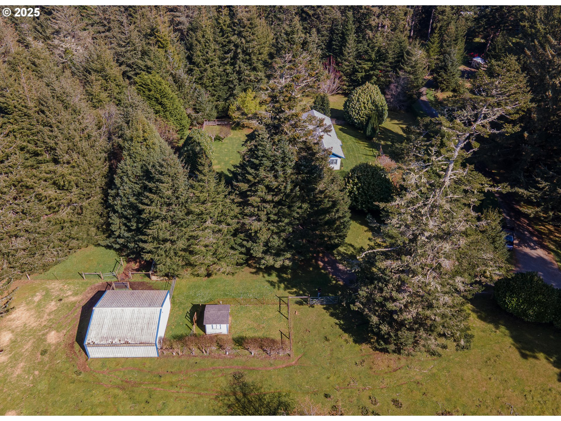 56017 Ferry Road Bandon, OR 97411 - Photo 47 of 48 Gallery Image 47