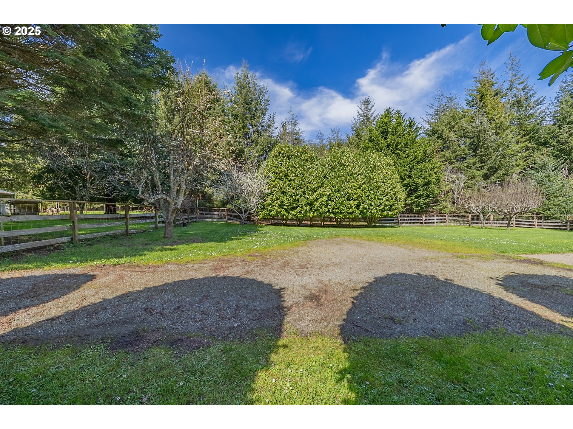 56017 Ferry Road Bandon, OR 97411 - Photo 5 of 48 Gallery Image 5