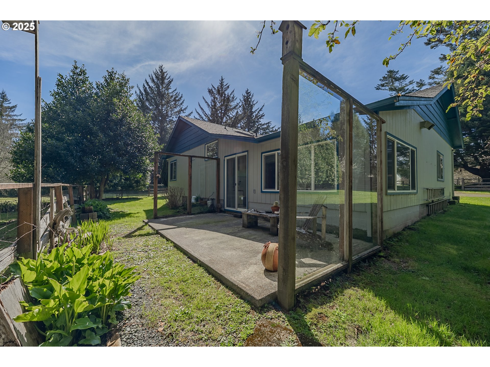 56017 Ferry Road Bandon, OR 97411 - Photo 8 of 48 Gallery Image 8
