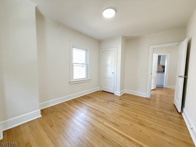 166 Washington Place Ridgewood, NJ 07450 - Photo 8 of 12