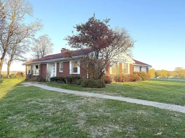 $399,000 | 1432 Eustace Drive, Dixon, IL 61021