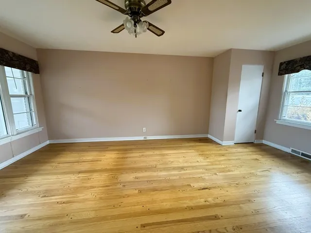 $399,000 | 1432 Eustace Drive, Dixon, IL 61021