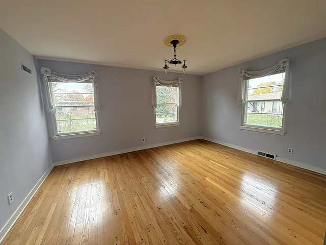 $399,000 | 1432 Eustace Drive, Dixon, IL 61021