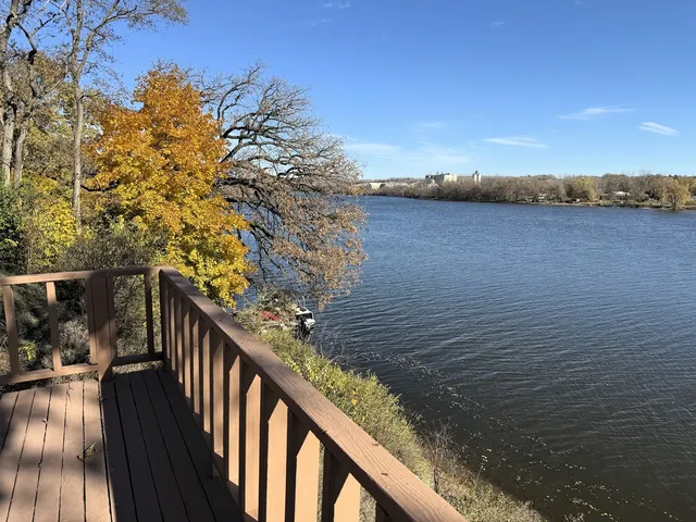 $399,000 | 1432 Eustace Drive, Dixon, IL 61021