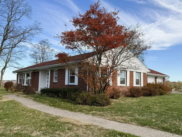 $399,000 | 1432 Eustace Drive, Dixon, IL 61021