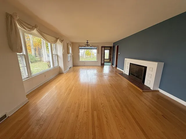 $399,000 | 1432 Eustace Drive, Dixon, IL 61021