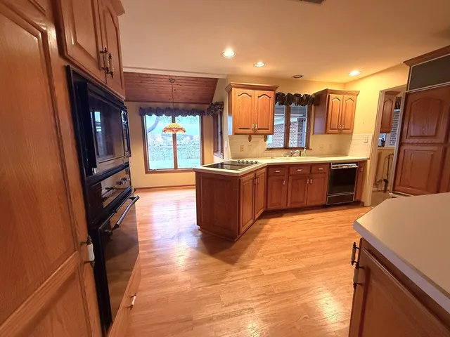 $399,000 | 1432 Eustace Drive, Dixon, IL 61021