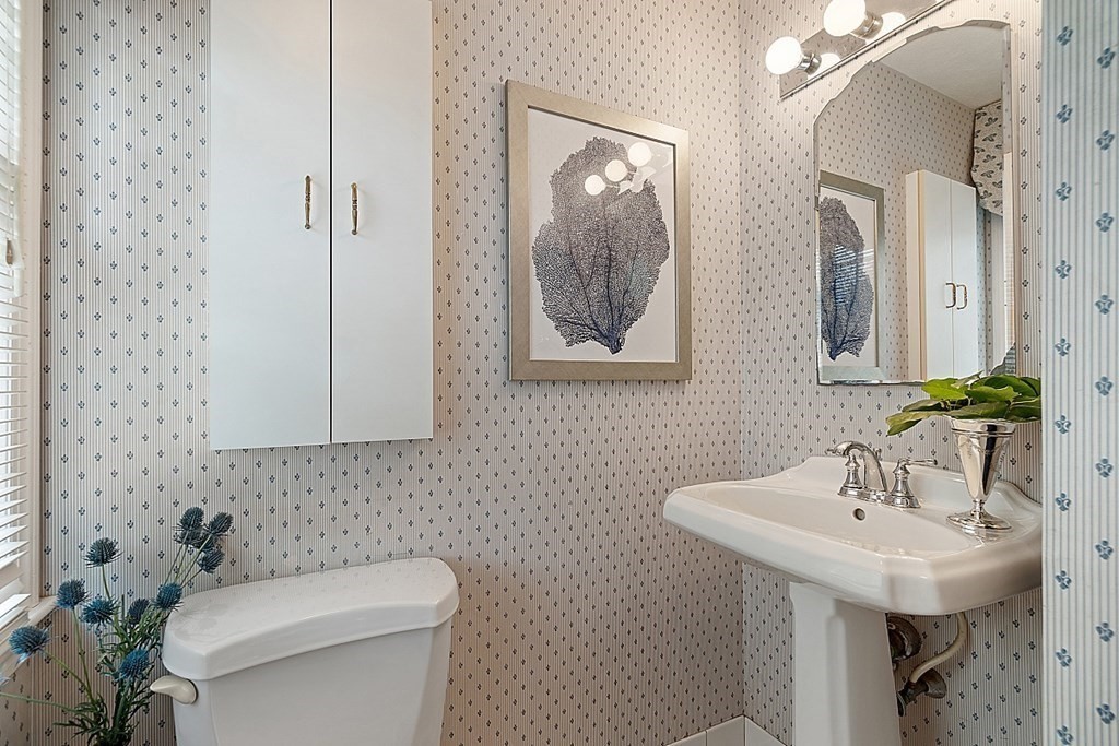 28 Mohawk Road Andover, MA 01810 - Photo 24 of 37 Gallery Image 24