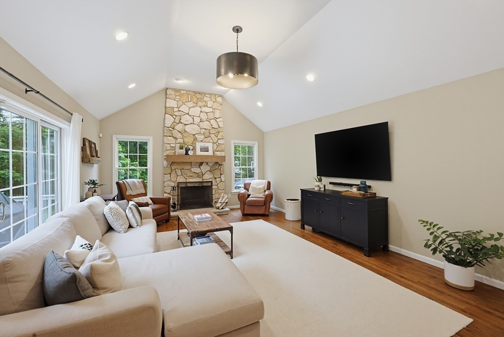 15 Applewood Road Norfolk, MA 02056 - Photo 7 of 42