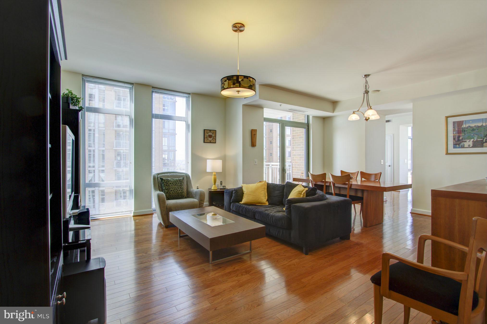 11990 Market Street, Unit 807 Reston, VA 20190 - Photo 6 of 30 Living Room
