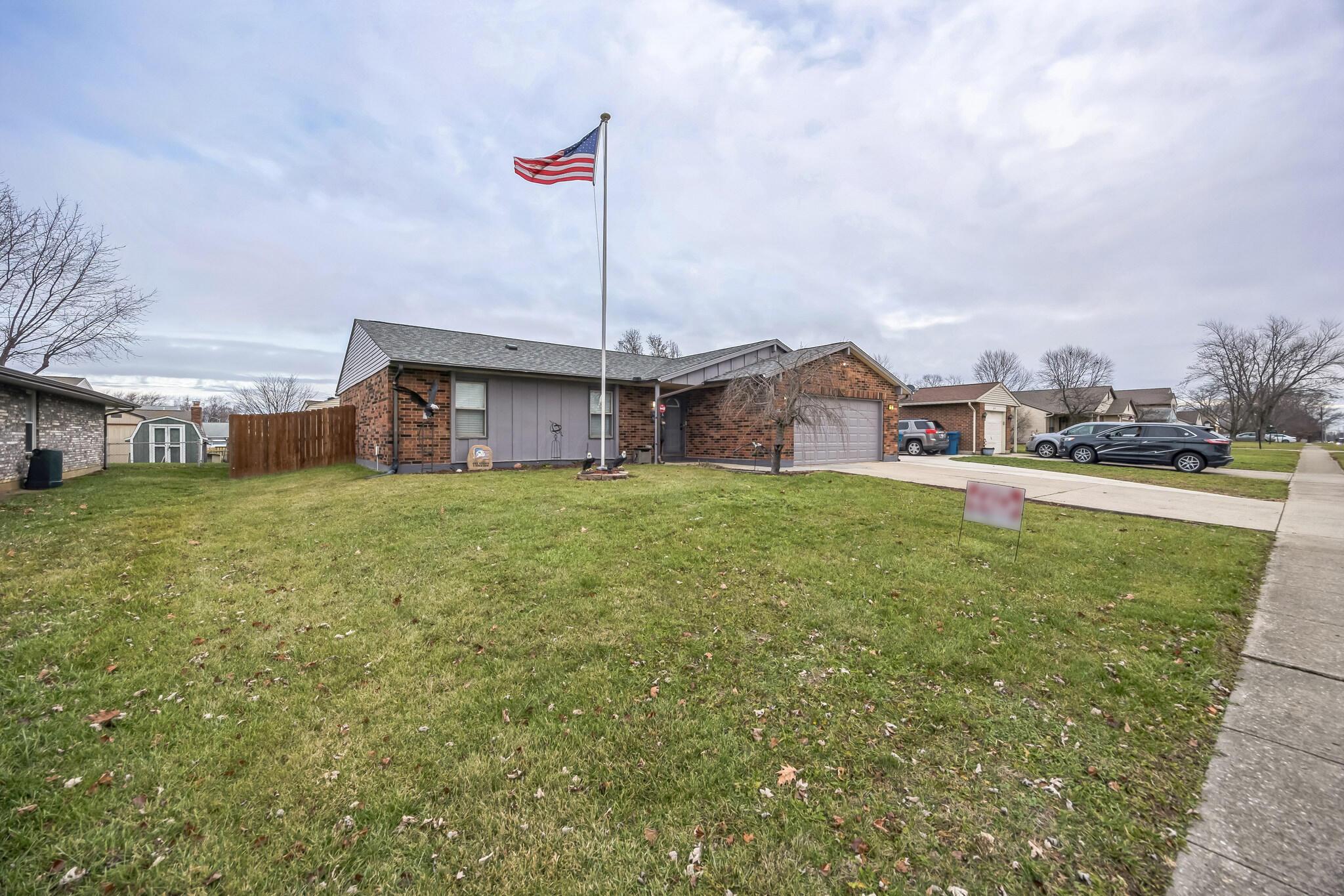 6171 Shull Road Dayton, OH 45424 - Photo 2 of 37 6171_Shull_Rd_Huber_Heights_OH_45424-Ext