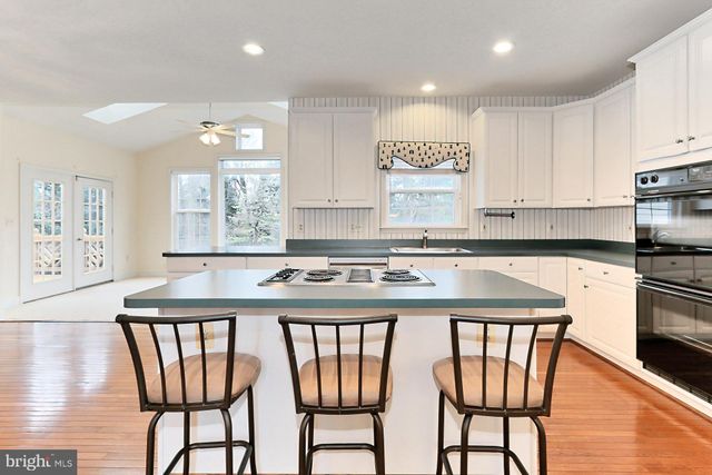 $1,155,000 | 4307 Mission Court, Alexandria, VA 22310