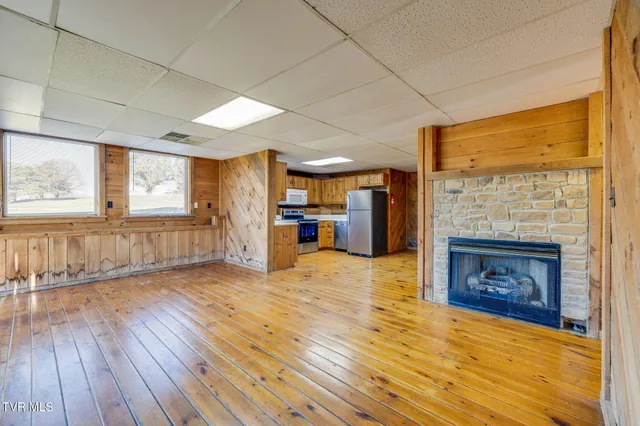 $1,300 | 2444 West Allens Bridge Road, Unit 14, Greeneville, TN 37743