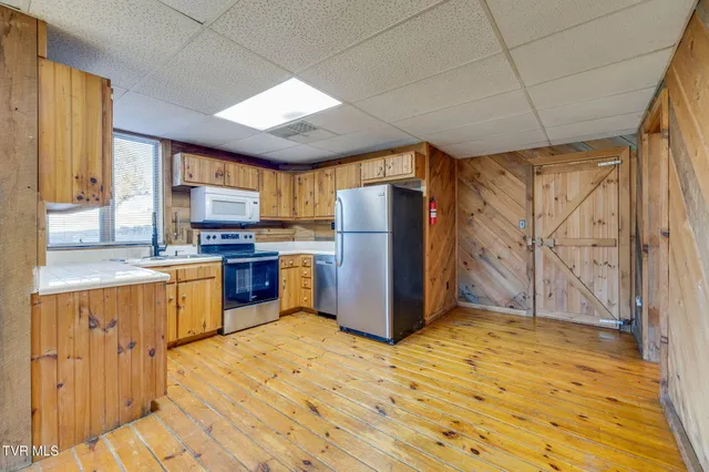 $1,300 | 2444 West Allens Bridge Road, Unit 14, Greeneville, TN 37743