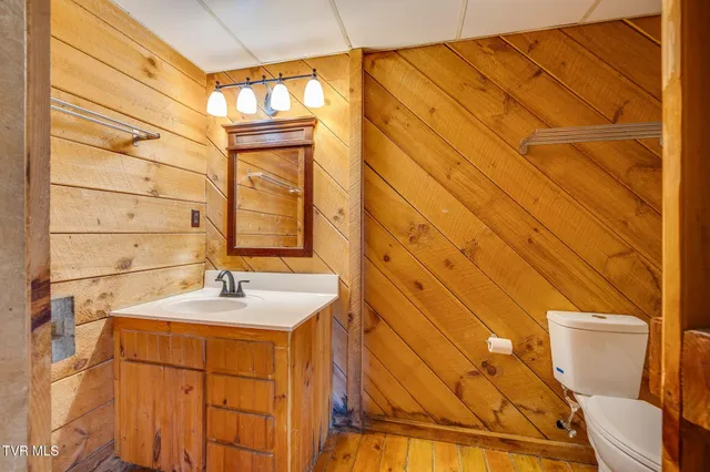 $1,300 | 2444 West Allens Bridge Road, Unit 14, Greeneville, TN 37743