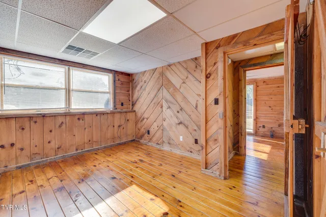 $1,300 | 2444 West Allens Bridge Road, Unit 14, Greeneville, TN 37743