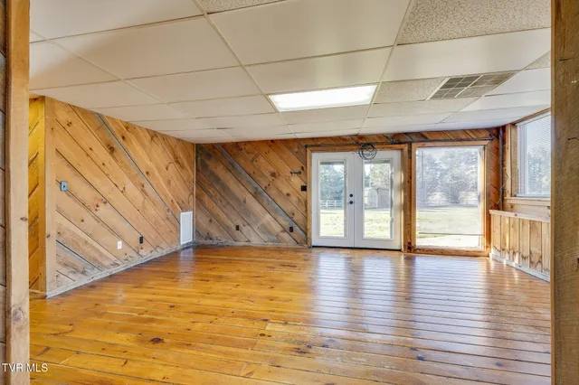 $1,300 | 2444 West Allens Bridge Road, Unit 14, Greeneville, TN 37743