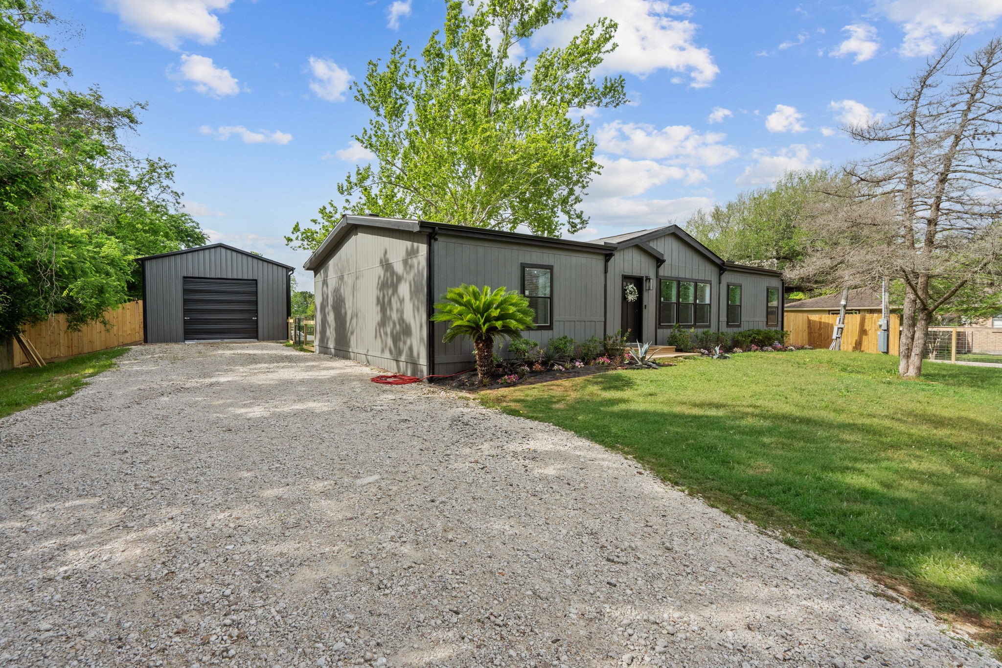 1510 Rymal Road Santa Fe, TX 77511 - Photo 5 of 47