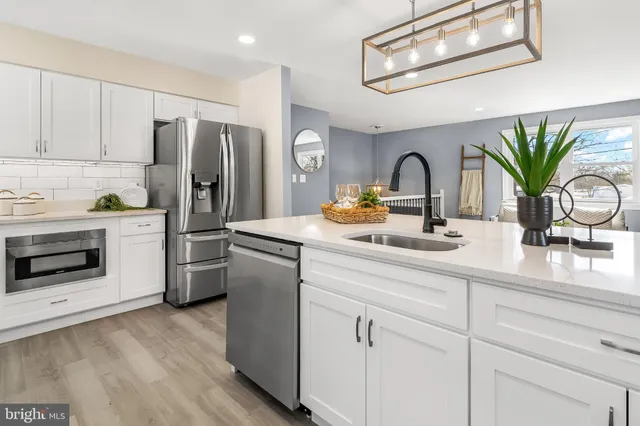 $450,000 | 1402 Valley Creek Road, Severn, MD 21144